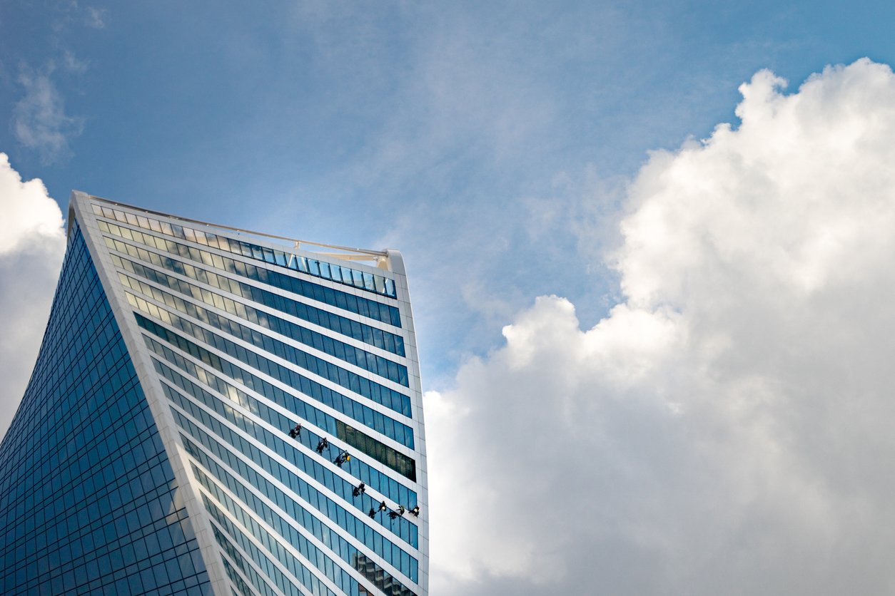 Read more about the article High Rise Window Cleaning Safety Measures
